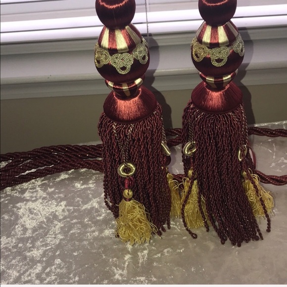 NWOT Custom Decorative elegant curtain tassel tiebacks with beading (set) - Picture 6 of 8